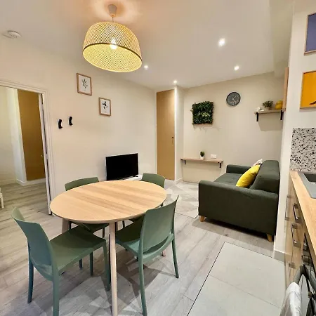 T2 Renove - 4p - 1min Rer A - 20min Paris Apartment *