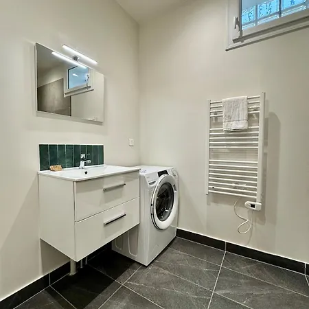 T2 Renove - 4p - 1min Rer A - 20min Paris Apartment